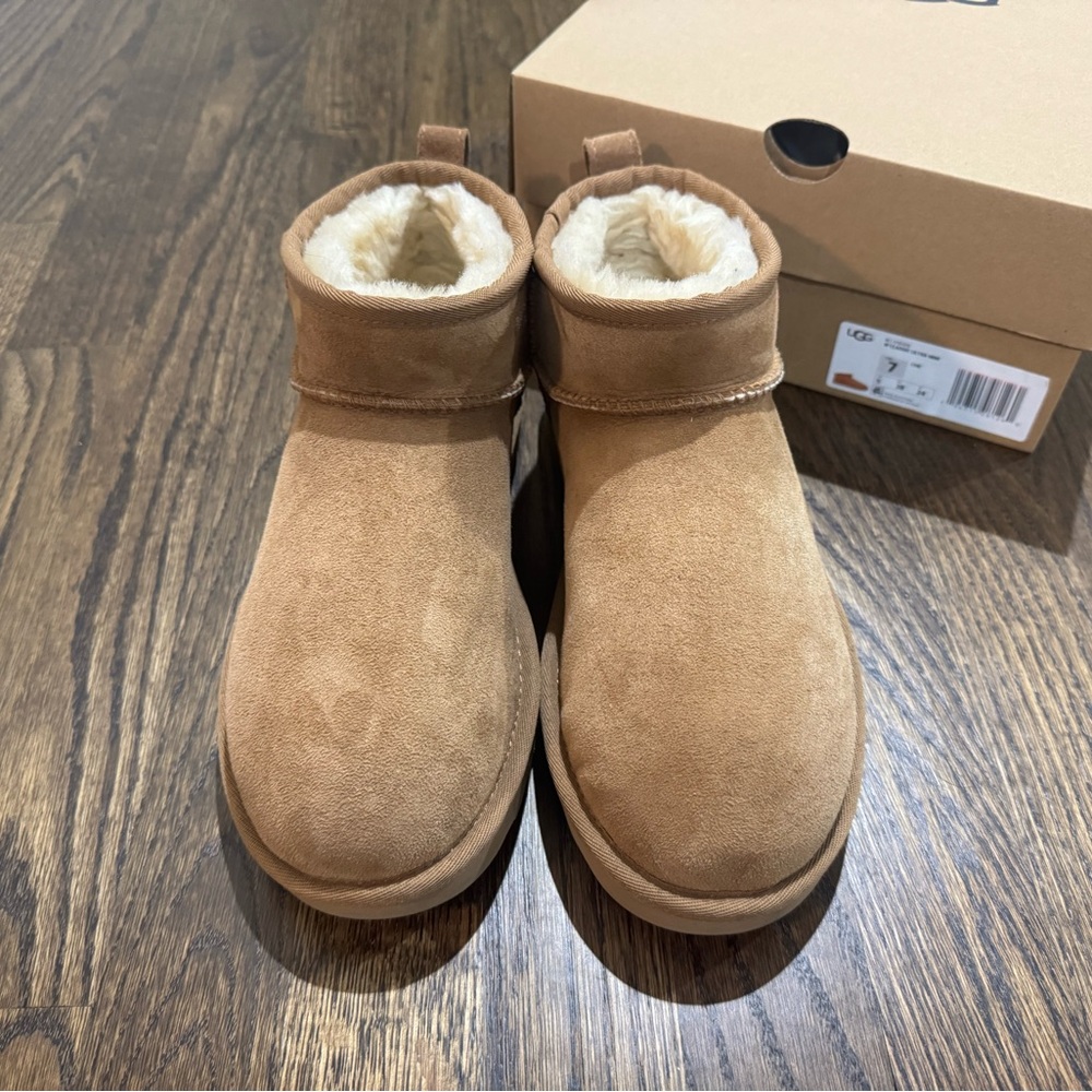 UGG ultra mini chestnut size 7 woman’s